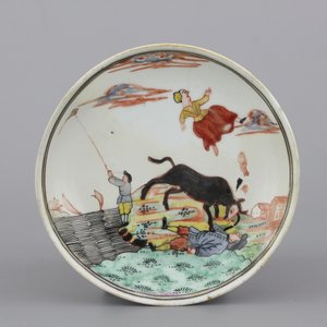 Petite assiette en porcelaine de Chine, peinte en Hollande, illustrant "Le Miracle de Zaandam", datée 1747 — photo 1