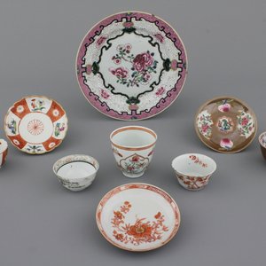 Petite collection d'objets divers en porcelaine de Chine pour l'export, 18e — photo 1