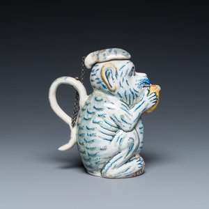 Pichet en forme de singe en faïence polychrome de Delft, 18ème — photo 3