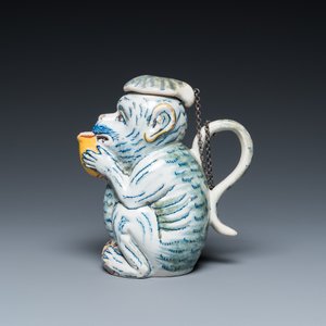 Pichet en forme de singe en faïence polychrome de Delft, 18ème — photo 5