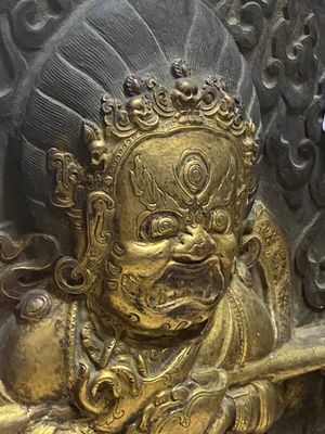 Plaque en cuivre dorée figurant 'Mahakala', Tibet, 19ème — photo 4