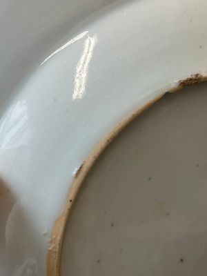 Plat armorié en porcelaine de Chine aux armes de la famille Broman pour le marché suédois, Qianlong, vers 1747 — photo 9