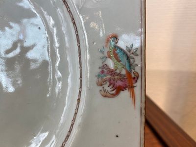 Plat armorié en porcelaine de Chine famille rose aux armes de 'Hotham' et de 'Morley', Qianlong — photo 8