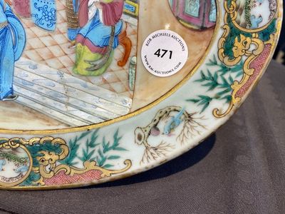 Plat de forme ovale en porcelaine de Chine famille rose de Canton, 19ème — photo 4