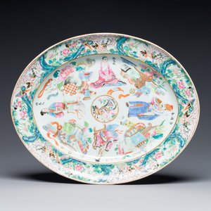 Plat de forme ovale en porcelaine de Chine famille rose de Canton à décor de 'Wu Shuang Pu', 19ème — photo 1