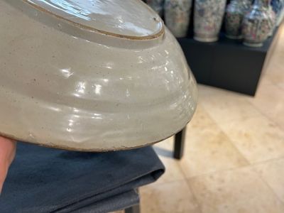 Plat en faïence de Delft en bleu et blanc à décor de l'enlèvement d'Europe, 18ème — photo 14