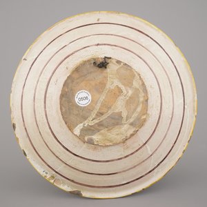 Plat en majolique de Montelupo, décor d'un chevalier à cheval, 19e — photo 2