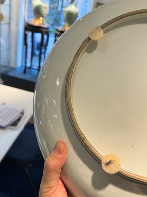 Plat en porcelaine de Chine en bleu et blanc à décor de guerriers à cheval, 19ème — photo 13