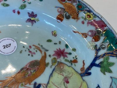 Plat en porcelaine de Chine famille rose à décor de feuilles de tabac, Qianlong — photo 4