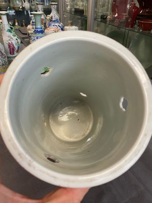 Porte-chapeau en porcelaine de Chine famille rose à décor des 'neuf pêches', 19ème — photo 8