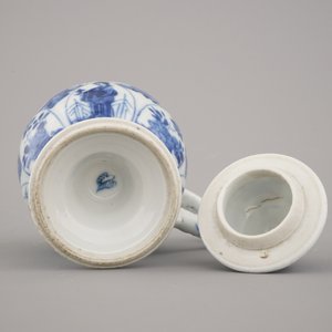 Pot à moutarde en porcelaine de Chine, bleu et blanc, Kangxi, env. 1700 — photo 3