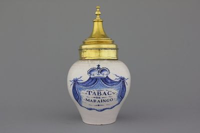 Pot à tabac en faïence de Bruxelles, "TABAC DE MARAINGO", 18e