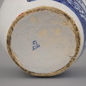 Pot à tabac en faïence de Delft, bleu et blanc, décor d'indigènes américains, "TONKA", 18e — photo 2