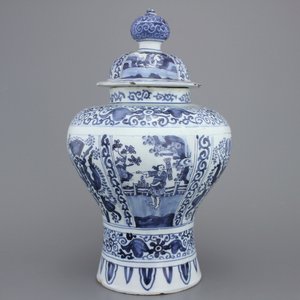 Pot balustre couvert en faïence de Delft, chinoiserie, style Ming, 17e — photo 1