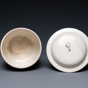 Pot couvert en grès porcelaineux à émail en couleur crème, Song du Nord — photo 6