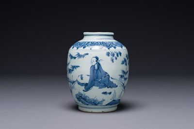Pot en porcelaine de Chine en bleu et blanc à décor de sage, Ming