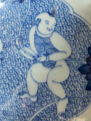 Pot en porcelaine de Chine en bleu et blanc à décor des 'Hehe Erxian', Kangxi — photo 8