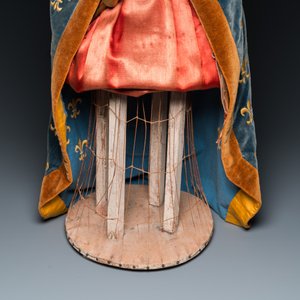 Poupée modèle de la géante 'Reine Tournay', ateliers d'Edouard Tréhoux, Tournai, ca. 1932 — photo 9