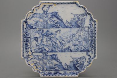 Présentoir en faïence de Delft, bleu et blanc, aux décors mythologiques, 18e