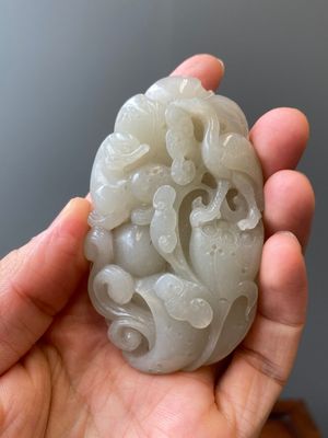 Presse-papier en jade finement sculpté à décor d'une grue et d'un tigre, Chine, 17/18ème — photo 4
