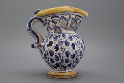 Puzzelkan in Italiaanse majolica, 18e eeuw