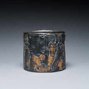 Pyxide en argent partiellement doré, probablement byzantine, peut-être Italie, 14ème ou postérieur — photo 4