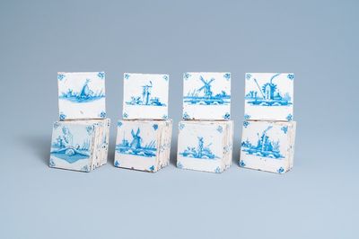Quarante carreaux en faïence de Delft en bleu et blanc, 18ème
