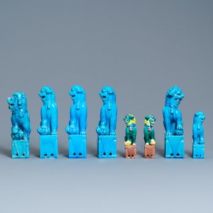 Quatorze modèles de lions bouddhistes en porcelaine de Chine turquoise monochrome et famille verte, 19/20ème — photo 10