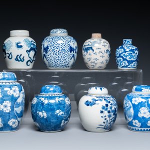 Quatorze vases en porcelaine de Chine en bleu et blanc, 18/20e eeuw — photo 3