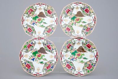 Quatre assiettes en forme de lotus de type famille rose, Samson, Paris, 19ème