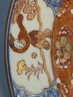 Quatre assiettes en porcelaine de Chine de style Imari à décor 'Xi Xiang Ji', Yongzheng — photo 17