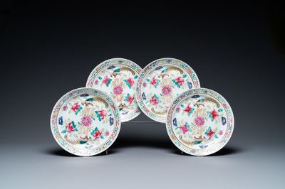 Quatre assiettes en porcelaine de Chine famille rose pour le marché Straits ou Peranakan, 19ème