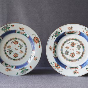 Quatre assiettes en porcelaine de Chine famille verte à décor de canards, Kangxi — photo 7