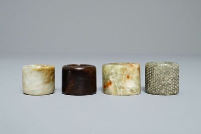 Quatre bagues d'archer en jade, Chine, 19/20ème