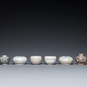 Quatre boîtes couvertes et quatre petites jarres en porcelaine de Vietnam ou d'Annam, épave de Hoi An, 15/16ème — photo 5