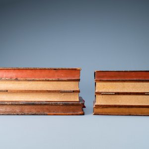 Quatre boîtes formées d'un ensemble de livres en trompe-l'oeil, France, 20ème — photo 11