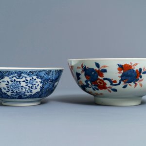 Quatre bols en porcelaine de Chine bleu et blanc, famille rose et de style Imari, 18/19ème — photo 11
