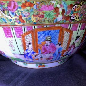 Quatre bols en porcelaine de Chine bleu et blanc, famille rose et de style Imari, 18/19ème — photo 27