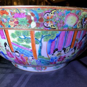 Quatre bols en porcelaine de Chine bleu et blanc, famille rose et de style Imari, 18/19ème — photo 34