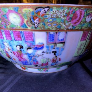 Quatre bols en porcelaine de Chine bleu et blanc, famille rose et de style Imari, 18/19ème — photo 38