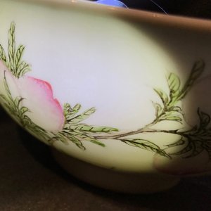 Quatre bols en porcelaine de Chine famille rose et bleu et blanc, 19/20ème — photo 14