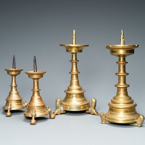 Quatre bougeoirs en bronze, Flandres et/ou Allemagne, 15/16ème — photo 1