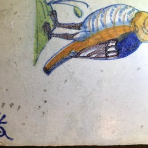 Quatre carreaux aux oiseaux en faïence polychrome de Delft, 17ème — photo 10