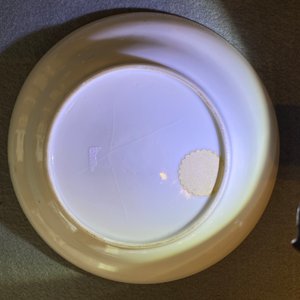Quatre coupes et deux bols couverts en porcelaine de Chine famille rose de Canton, 19ème — photo 22