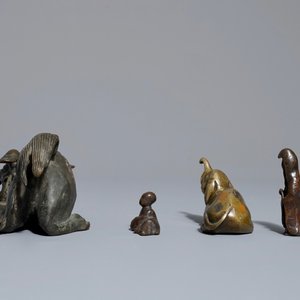 Quatre okimonos ou poids de rouleau en bronze, Japon, Edo ou Meiji, 18/19ème — photo 3