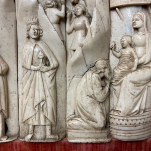 Quatre panneaux en os sculpté, atelier d'Embriachi, Italie, 15ème — photo 9