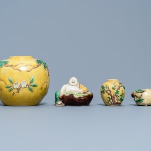Quatre pièces en biscuit émaillé verte, Chine, 19/20ème — photo 2