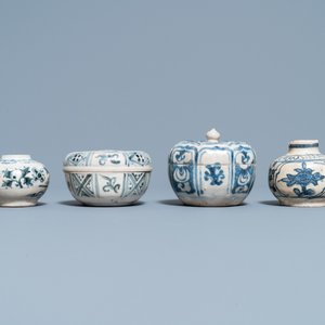 Quatre pièces en grès porcelaineux d'Annam ou Vietnam et un petit pot chinois en bleu et blanc, 15/16ème — photo 10