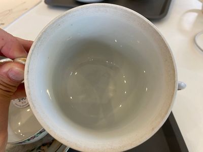Quatre pièces en porcelaine de Chine famille rose aux sujets mythologiques et romantiques, Qianlong — photo 3