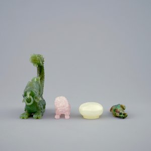 Quatre pièces en quartz et jadéite, Chine, 19/20ème — photo 2